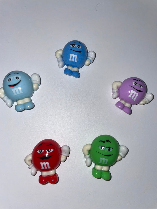 M&M